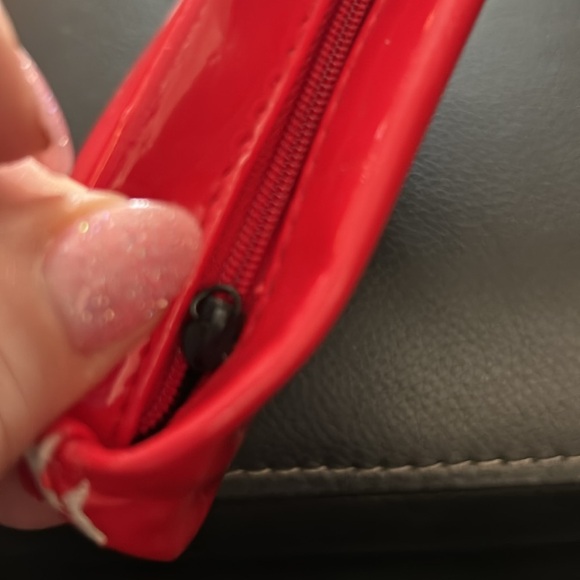 Christian Dior Beauty Red Patent Leather Makeup Cosmetics Bag with defect - Picture 5 of 7